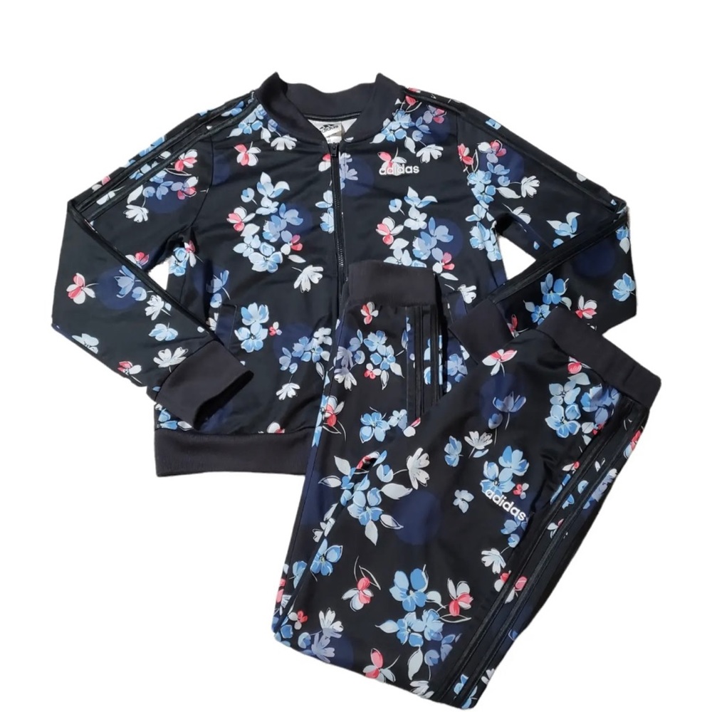 Adidas girls tracksuit size large